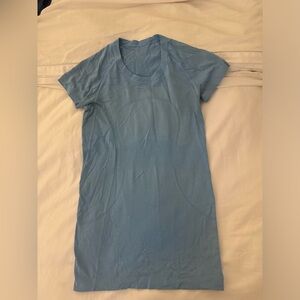 Lululemon top